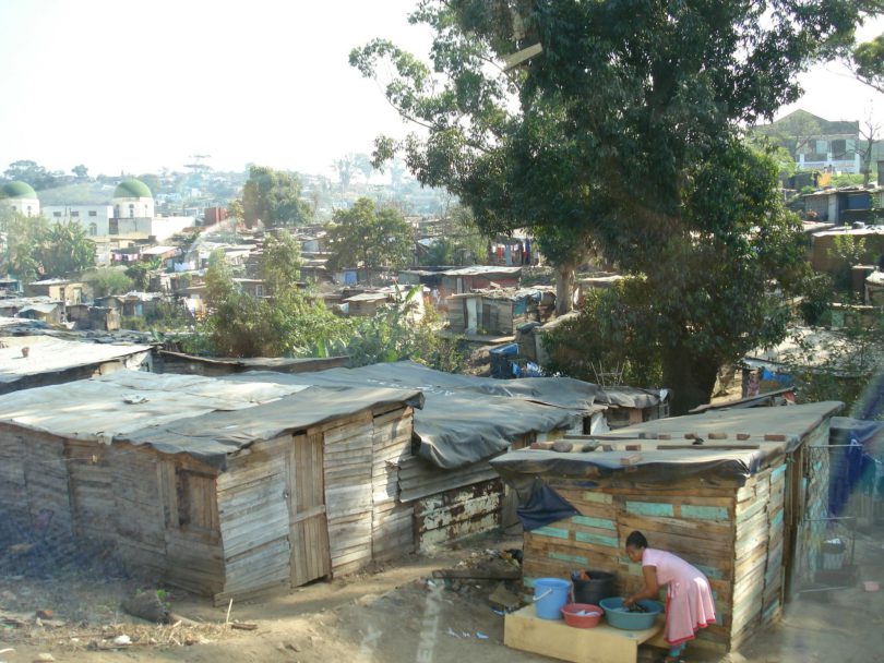 Sauberes Wasser für Menschen in Slums