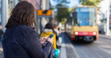 Schnelle Algorithmen für die besten Verkehrsverbindungen