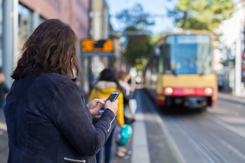 Schnelle Algorithmen für die besten Verkehrsverbindungen