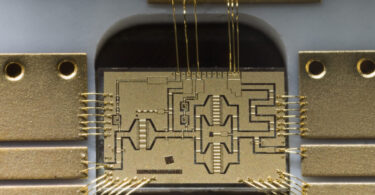 Bauelement mit Aluminiumnitrid