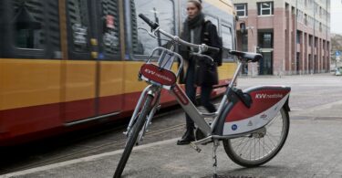 Öffentliche Verkehrsmittel und Sharing-Angebote