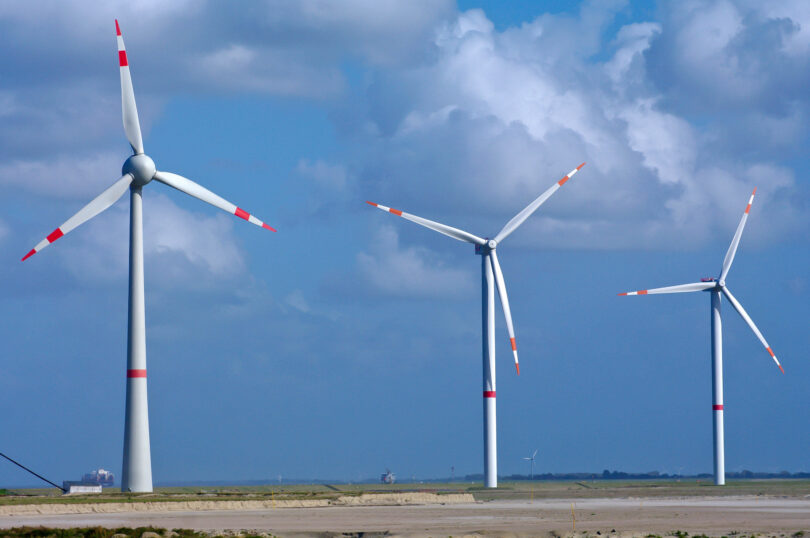 Auch in Windkraftturbinen stecken Seltene Erden